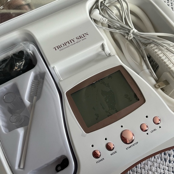 Trophy Skin MicrodermMD NWOT microdermabrasion - Picture 9 of 12